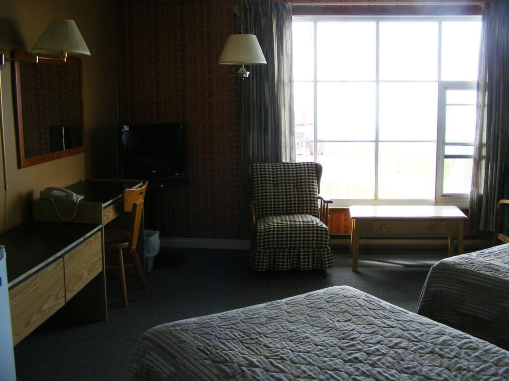 Hotel Motel Bon Accueil Rivière-la-Madeleine Chambre photo