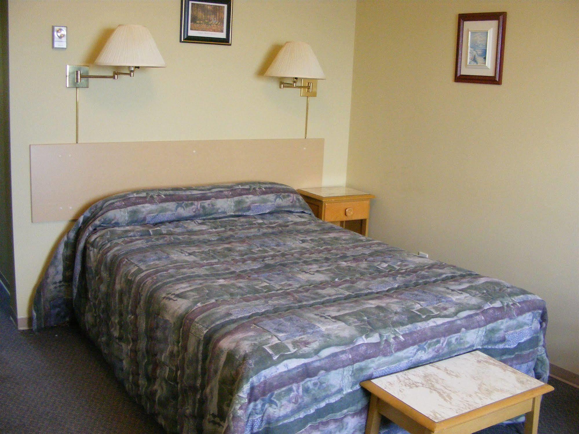 Hotel Motel Bon Accueil Rivière-la-Madeleine Extérieur photo